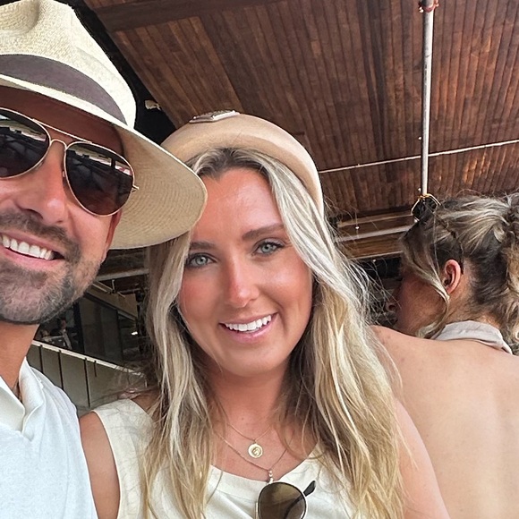 Authentic Prada Re-Nylon headband in Beige Khaki - Picture 4 of 8